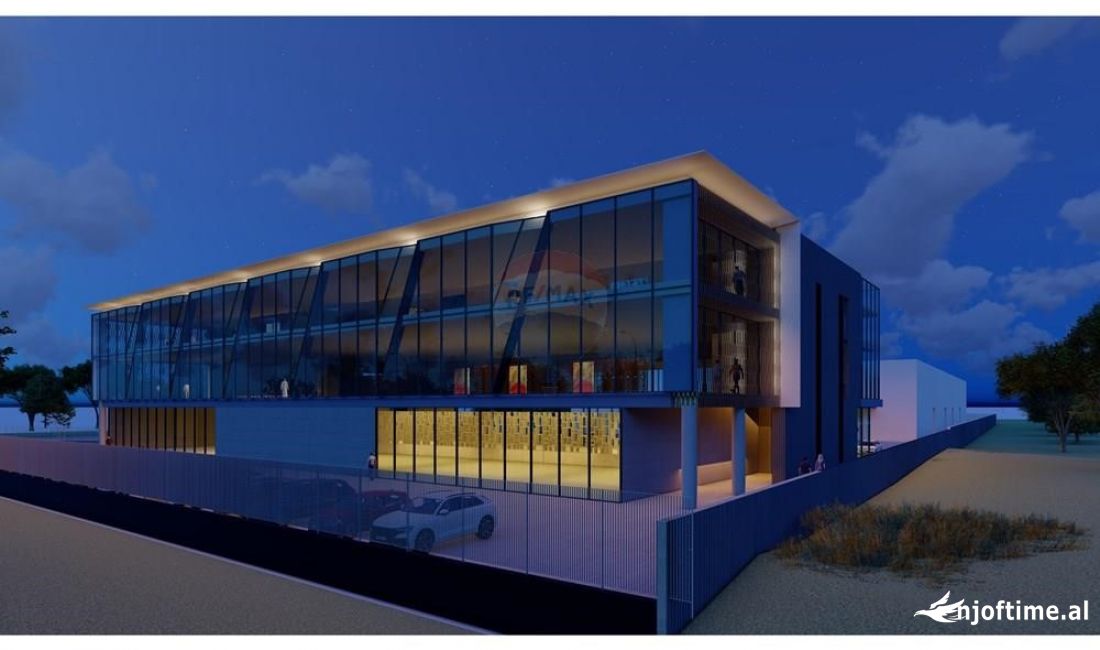 SHITET KAPANON NE VORE 8000 m2