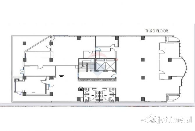 Ambiente Commerciale in Affitto 3+1 a Tirana - 8,600 Euro