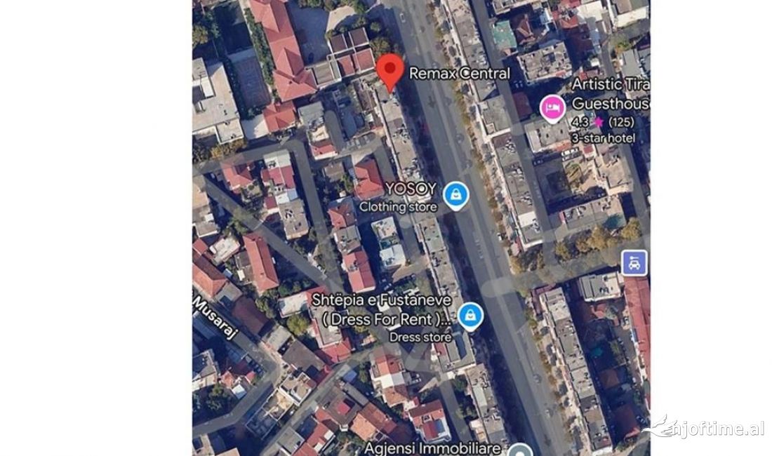 Shitet ambjent biznesi, rruga” Muhamet Gjollesha”, prane shkolles Sabaudin Gabrani.