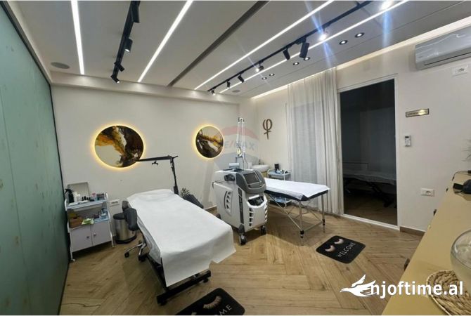 Shitet njesi biznesi tek Komuna e Parisit