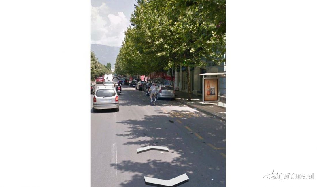 DYQAN PER SHITJE NE BLLOK 110M2