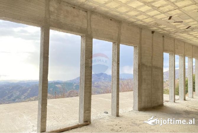 Business Property in Sale 5+1 in Elbasan - 1,300,000 Euro