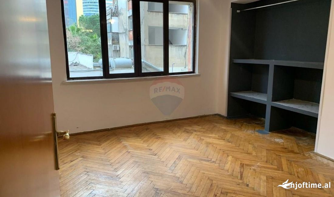 APARTAMENT 1+1 ME QIRA, NE QENDER TE TIRANES!