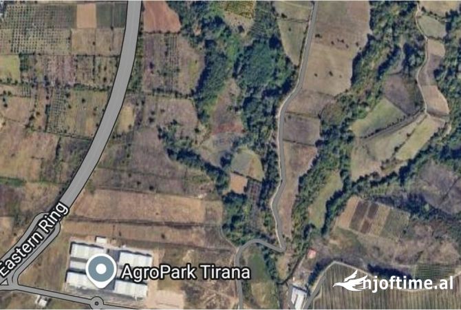 Terreno in vendita a Tirana - 2,271,600 Euro