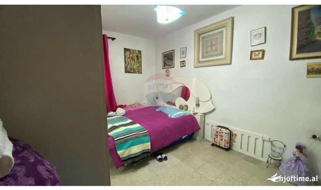 Appartamento in vendita a Tirana 2+1, Arredato