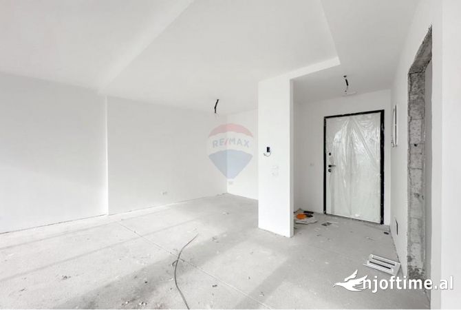 Appartamento in vendita a Tirana 2+1, Vuoto