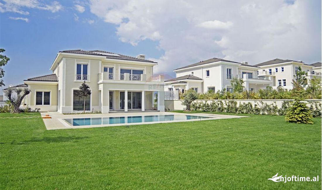 Villa di lusso in vendita a Tirana 6+1, Arredato