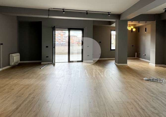 Ambient biznesi me qera 3+1 ne Tirane - 2,200 Euro