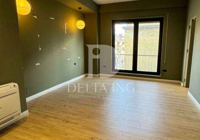 Ambient biznesi me qera 3+1 ne Tirane - 2,200 Euro