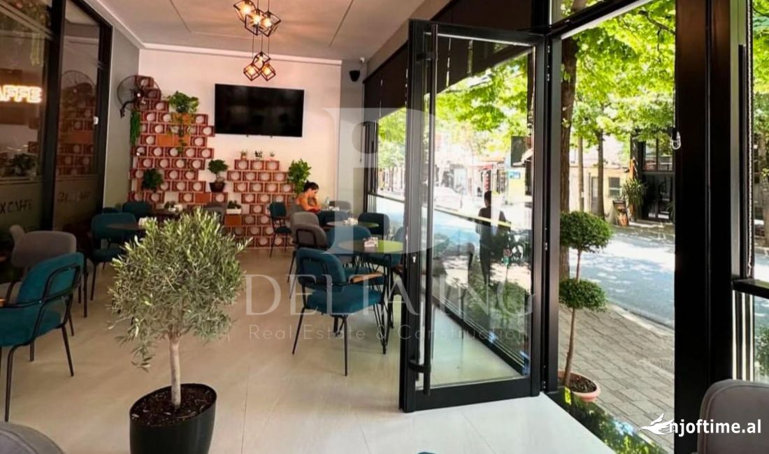  Shitet Bar-Kafe prane Pazarit te Ri