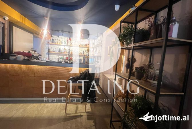 Ambiente Commerciale in Affitto 1+1 a Tirana - 1,750 Euro