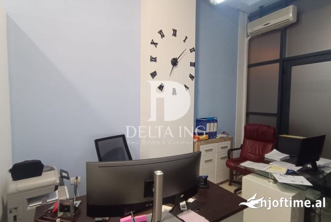 Shitet – Zyre tek Da Capo