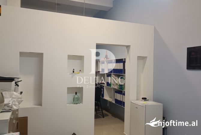 Shitet – Zyre tek Da Capo