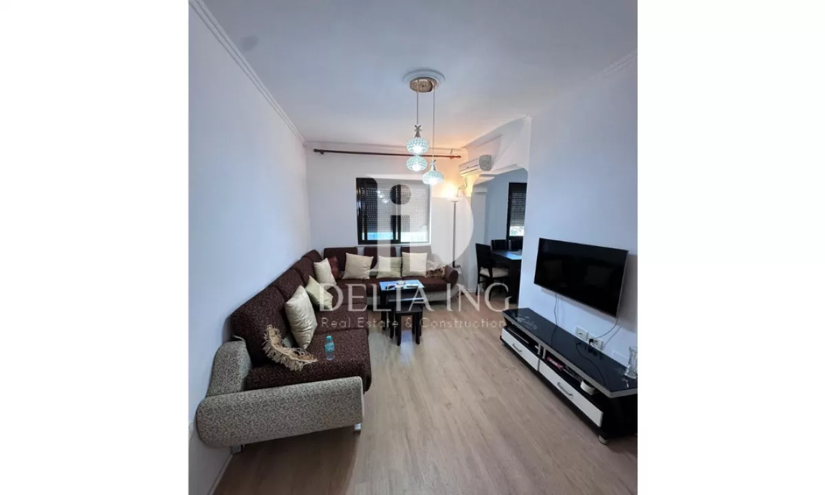 Appartamento in vendita a Tirana 2+1, Arredato