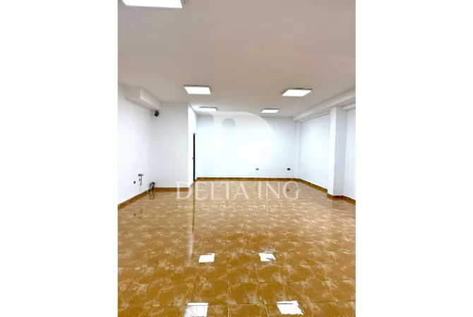 Business Property for Rent 1+1 in Tirana - 600 Euro