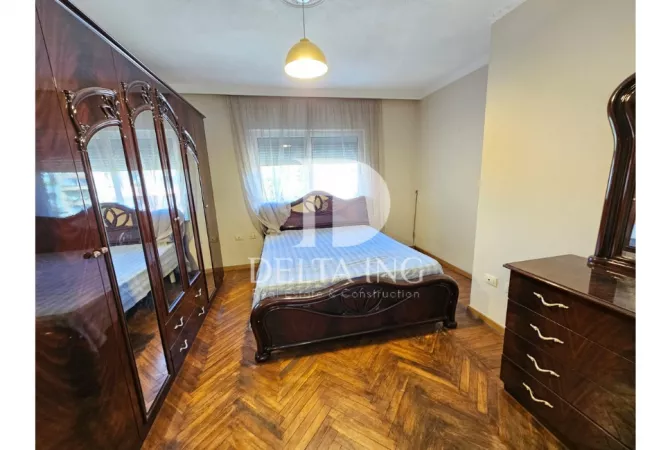 Appartamento in vendita a Tirana 1+1, Arredato