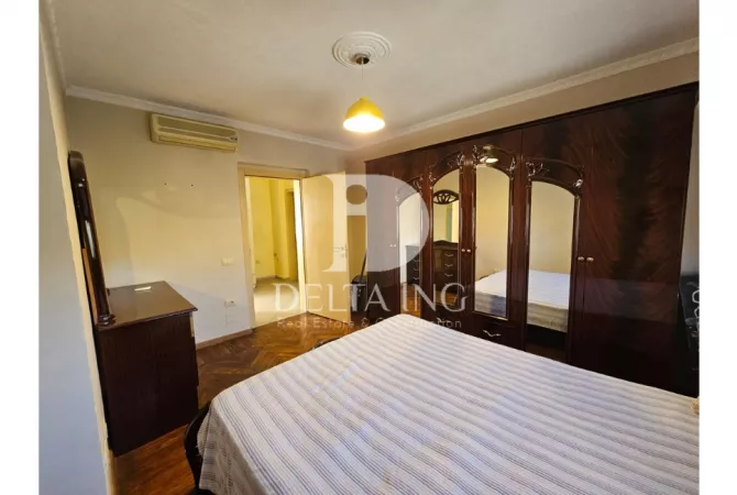 Appartamento in vendita a Tirana 1+1, Arredato