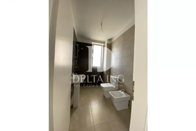 Shtepi ne shitje Apartament ne Lezhe, 1+1, Mobilimi Bosh, pa mobiluar, Pagesa 125,000  Euro.