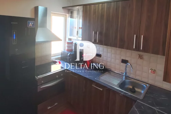 Appartamento in vendita a Tirana 1+1, Arredato