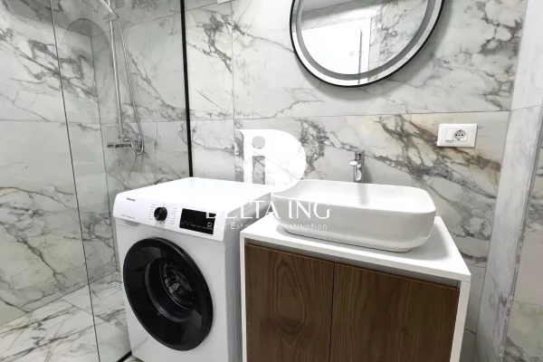 Appartamento in vendita a Tirana 2+1, Arredato