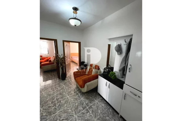 Shtepi ne shitje Apartament ne Tirane, 1+1, Mobilimi E mobiluar, Pagesa 95,000  Euro.