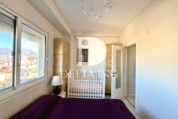 Appartamento in vendita a Tirana 1+1, Arredato