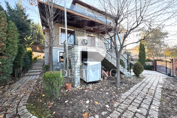 Luxury villas for rent in Tirana 6+1, In Part