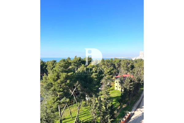 Appartamento in vendita a Durazzo 2+1, Vuoto