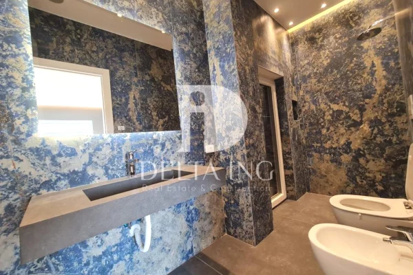 Villa di lusso in vendita a Tirana 7+1, SemiArredato