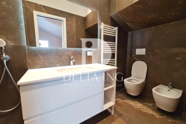 Villa di lusso in vendita a Tirana 7+1, SemiArredato