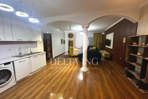 Appartamento in affitto a Tirana 2+1, Arredato