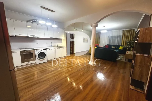 Appartamento in affitto a Tirana 2+1, Arredato