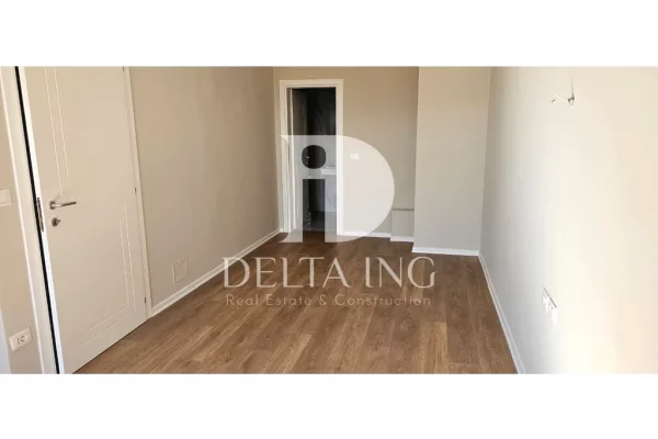 Ambient biznesi me qera 3+1 ne Tirane - 1,800 Euro