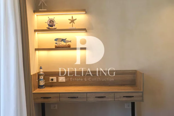 Shtepi ne shitje Vila Luksoze ne Durres, 7+1, Mobilimi E mobiluar, Pagesa 1,800,000  Euro.