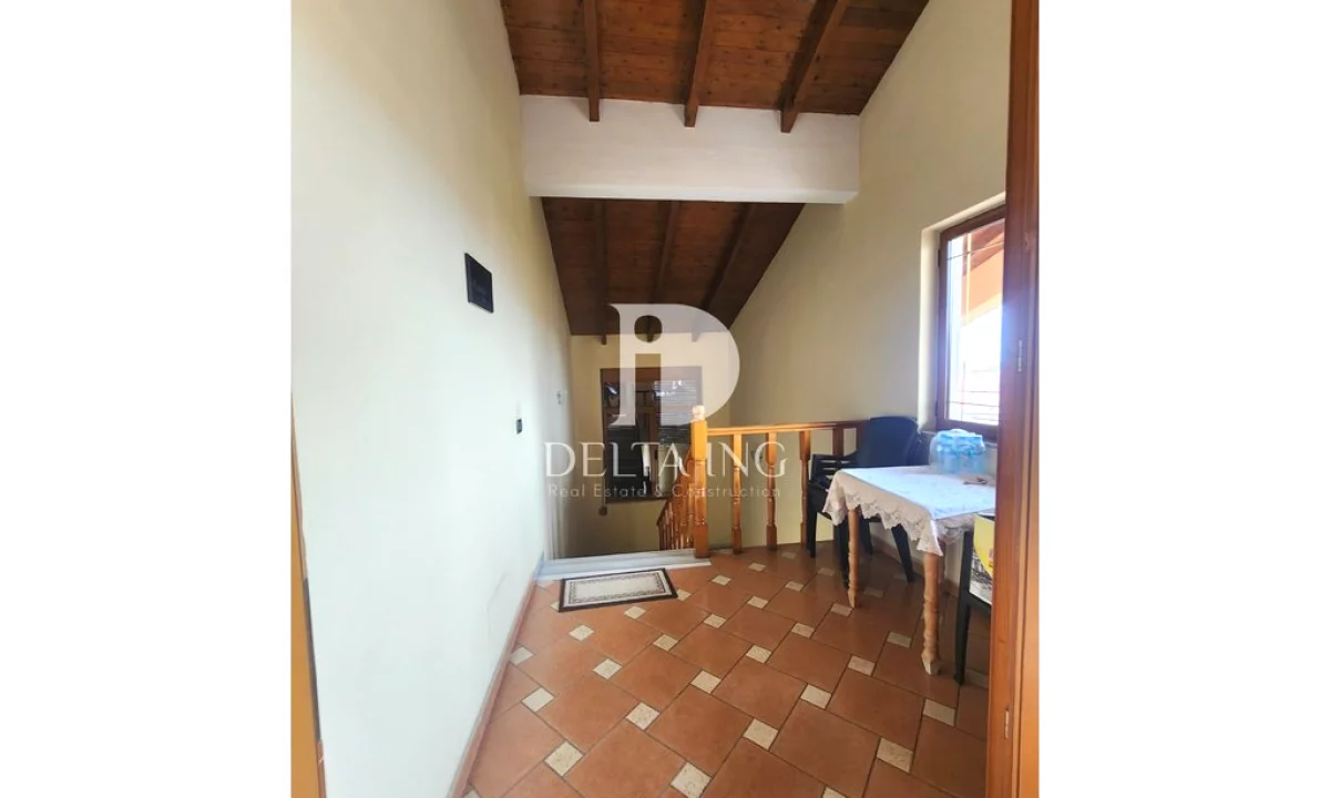 Villa di lusso in vendita a Tirana 7+1, Arredato