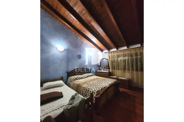 Villa di lusso in vendita a Tirana 7+1, Arredato