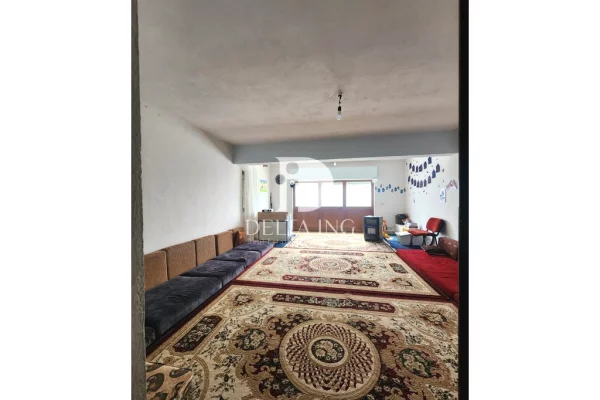 Villa di lusso in vendita a Tirana 7+1, Arredato