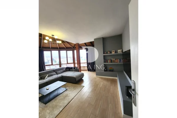 Appartamento in vendita a Tirana 3+1, Arredato