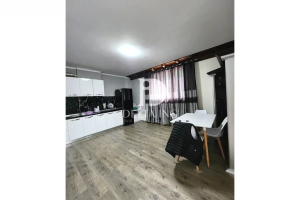 Appartamento in vendita a Tirana 3+1, Arredato