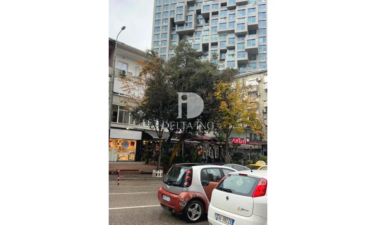 Jepet me qira ambient per zyre ose apartament 1+1 – Rruga e Elbasanit