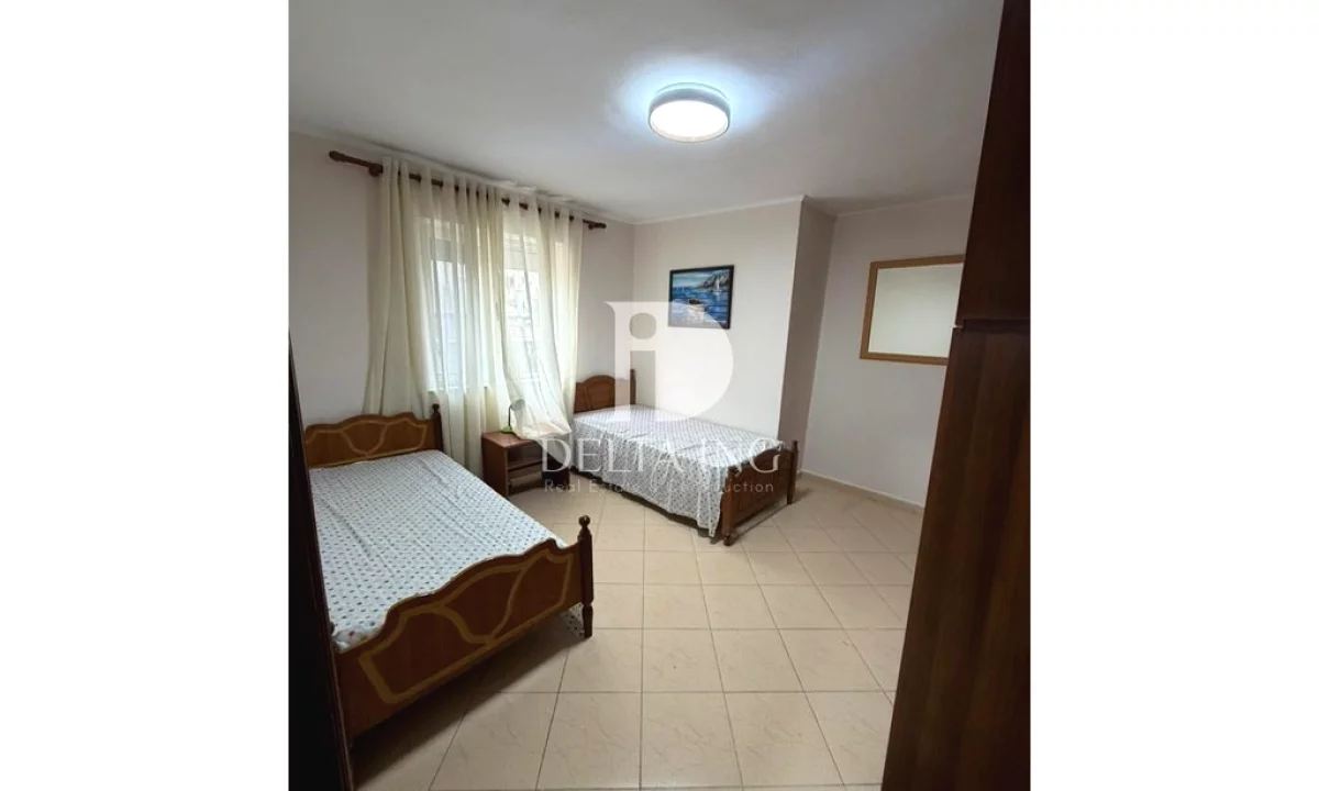 Appartamento in vendita a Tirana 1+1, Arredato