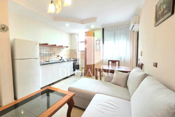 Shtepi me qera Apartament ne Tirane, 1+1, Mobilimi E mobiluar, Pagesa 50,000  Leke.