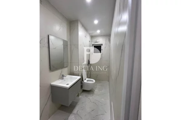 Shtepi ne shitje Apartament ne Tirane, 1+1, Mobilimi Pjeserisht e mobiluar, Pagesa 180,000  Euro.