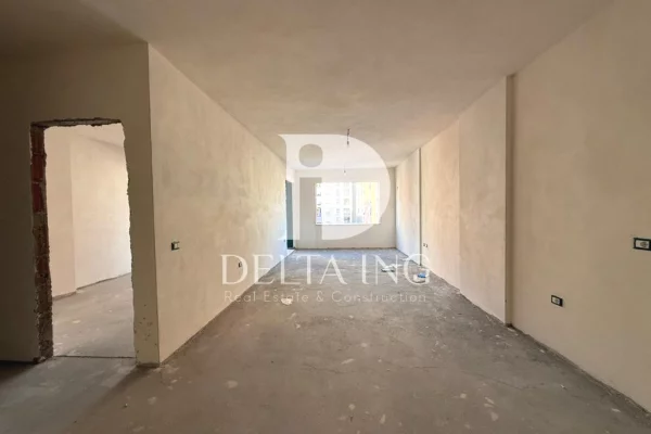 Appartamento in vendita a Tirana 2+1, Vuoto