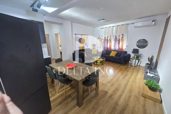 Shtepi ne shitje Apartament ne Tirane, 2+1, Mobilimi E mobiluar, Pagesa 250,000  Euro.