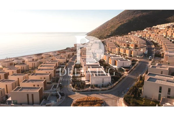 Shtepi ne shitje Apartament ne Himare, 2+1, Mobilimi Pjeserisht e mobiluar, Pagesa 620,000  Euro.