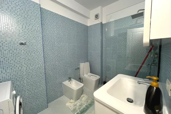 Shtepi ne shitje Apartament ne Vlore, 1+1, Mobilimi E mobiluar, Pagesa 210,000  Euro.