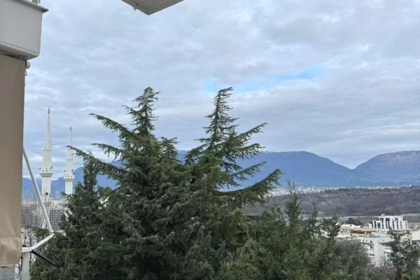 Appartamento in affitto a Tirana 2+1, Arredato