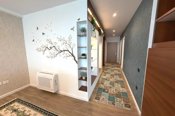 Shtepi ne shitje Apartament ne Vlore, 2+1, Mobilimi E mobiluar, Pagesa 590,000  Euro.