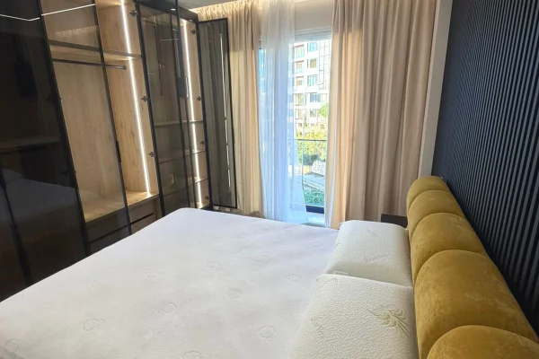 Shtepi ne shitje Apartament ne Vlore, 1+1, Mobilimi E mobiluar, Pagesa 200,000  Euro.